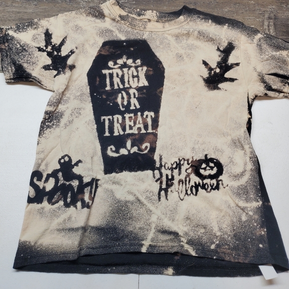 Other - Halloween T- Shirt Trick Or Treat‎ Youth Small Scary Fall Clothes Nwot